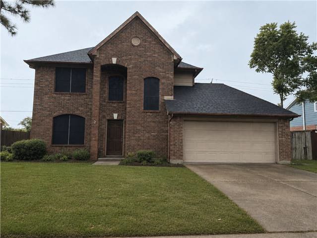 Single Family Home 4BR 2.1BA - 2926 Waterloo Rd, Pearland, TX