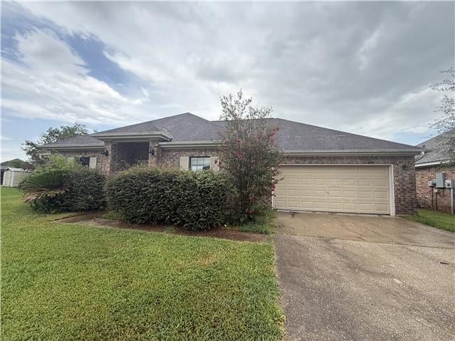 Single Family Home 4BR 2BA - 8010 Torrey Pines Cir, Beaumont, TX