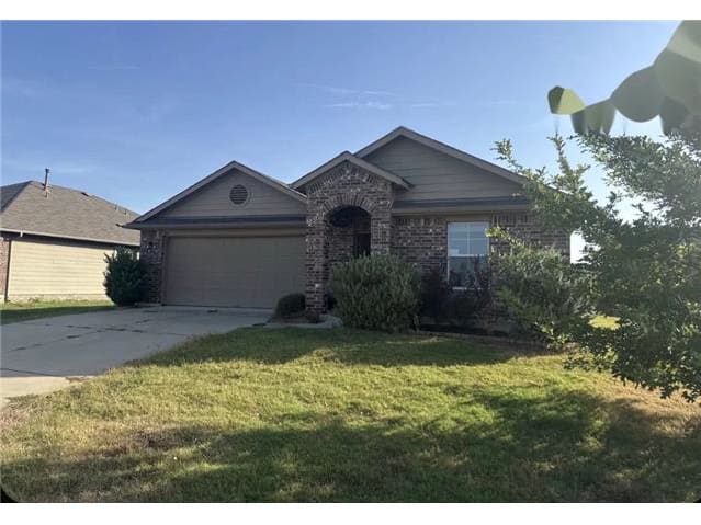 Single Family Home 4BR 2BA - 160 Voss, Kyle, TX