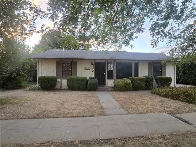 Single Family Home 2BR 1BA - 3116 N Arthur Ave, Fresno, CA