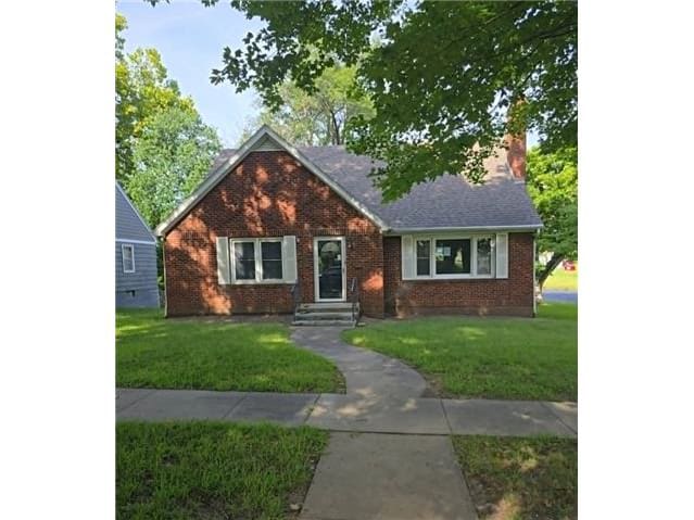 Photograph of 1700 Olive St, Higginsville, MO 64037