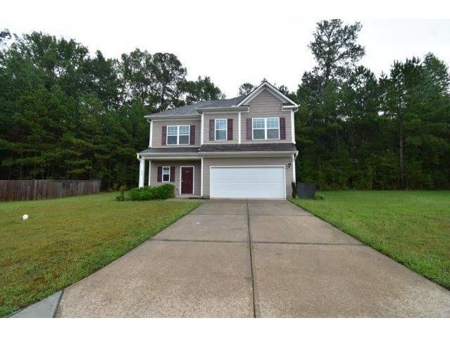 Photograph of 450 Collinton Cir, Dalton, GA 30721