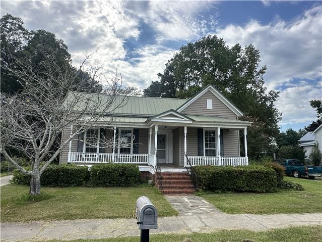 Photograph of 519 Harvey St, Millen, GA 30442