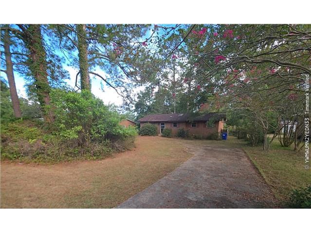 Photograph of 102 W Forest Ave, Troy, AL 36081