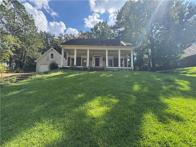 111 Newport Cir