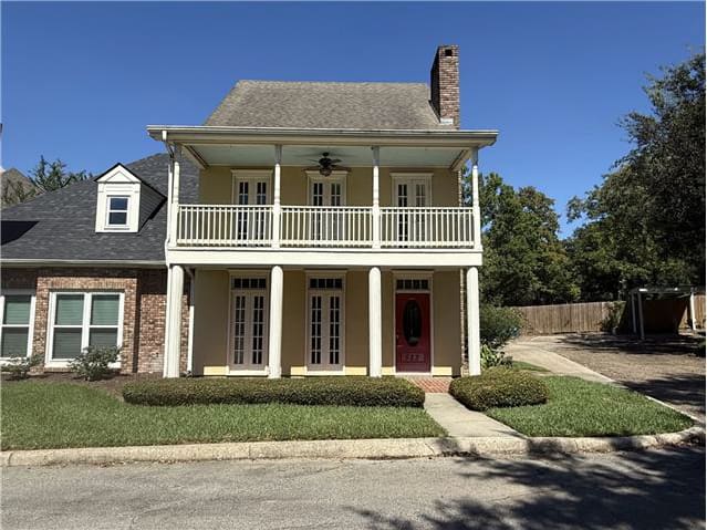 553 Esplanade Dr