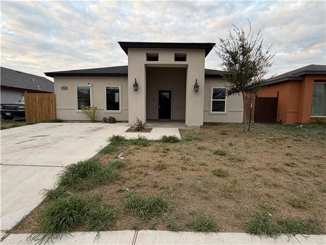 1516 Riddle Dr