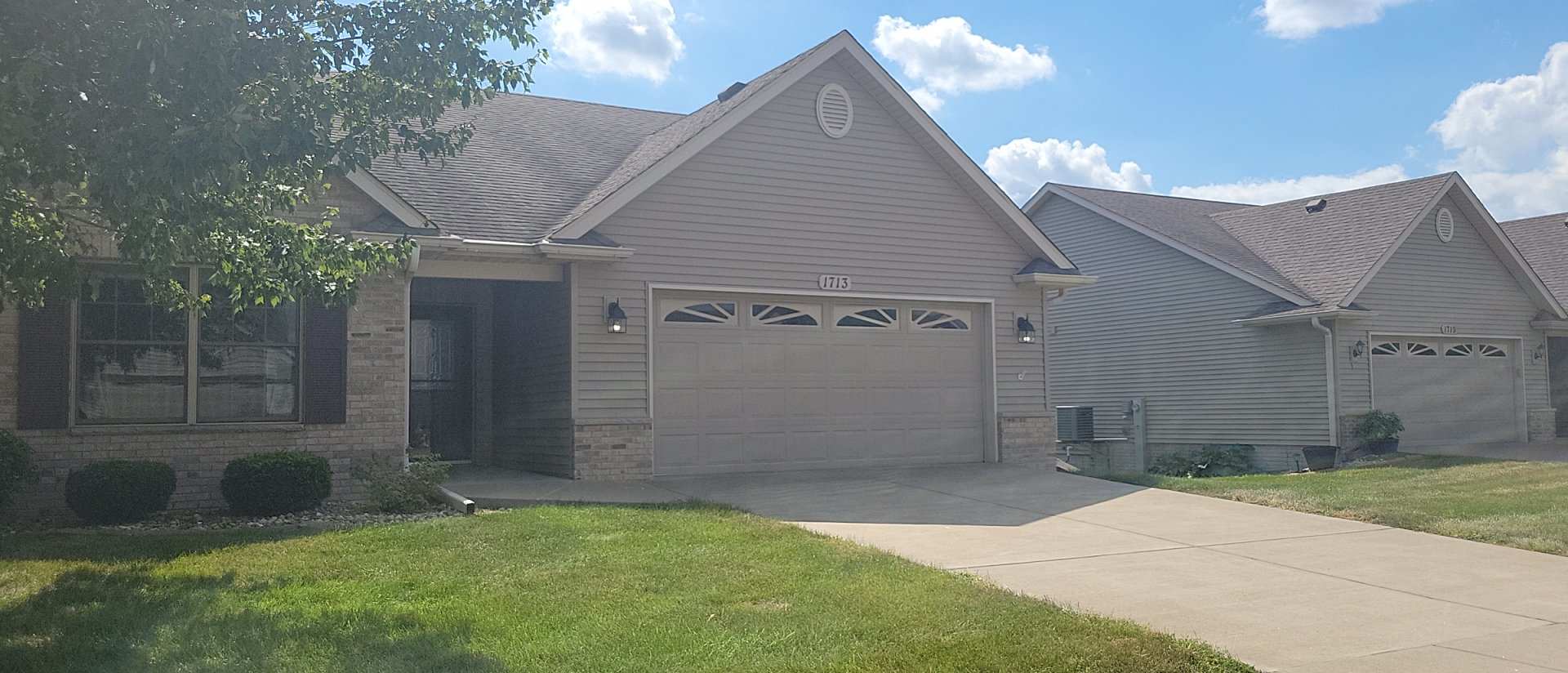 Photograph of 1713 Garrett Ave, Clinton, IA 52732