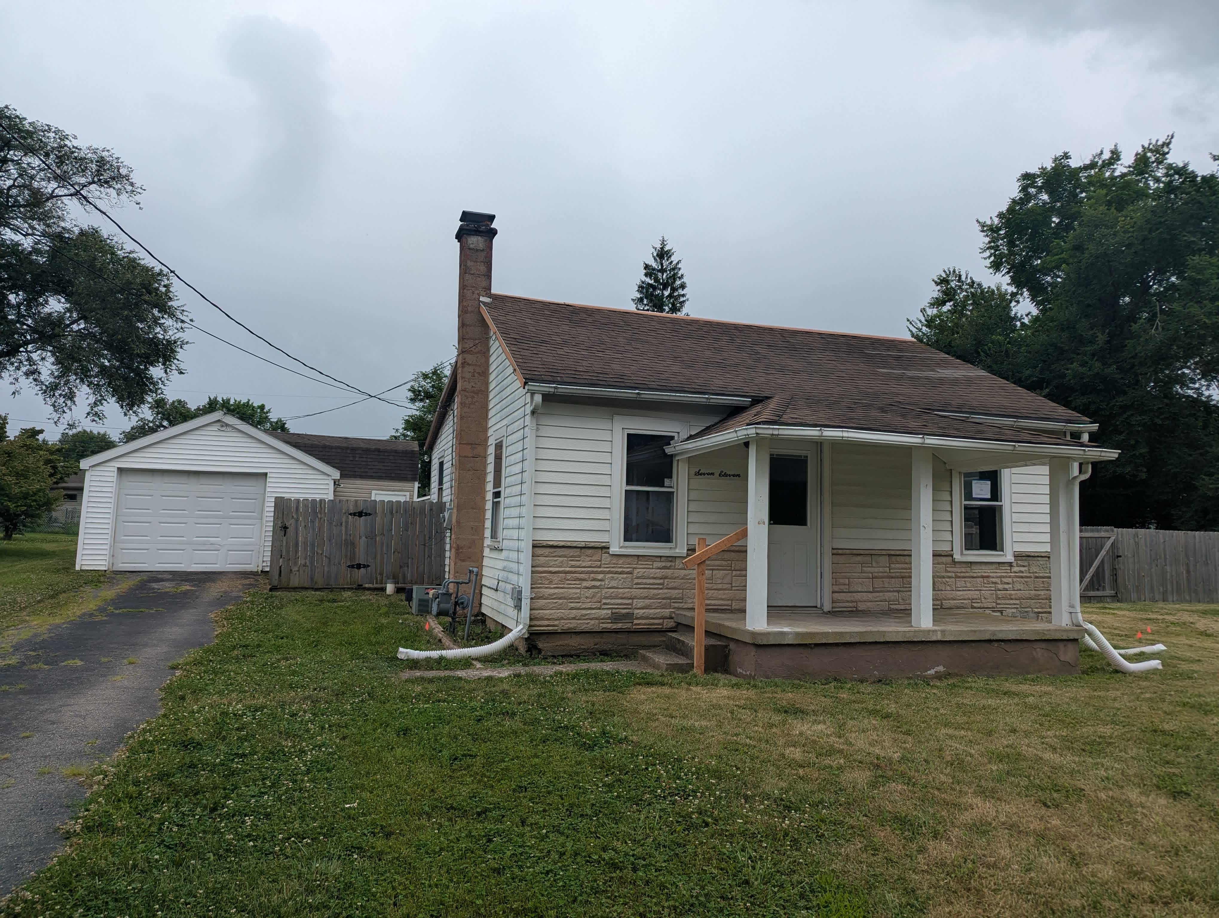 711 Kinnane Ave