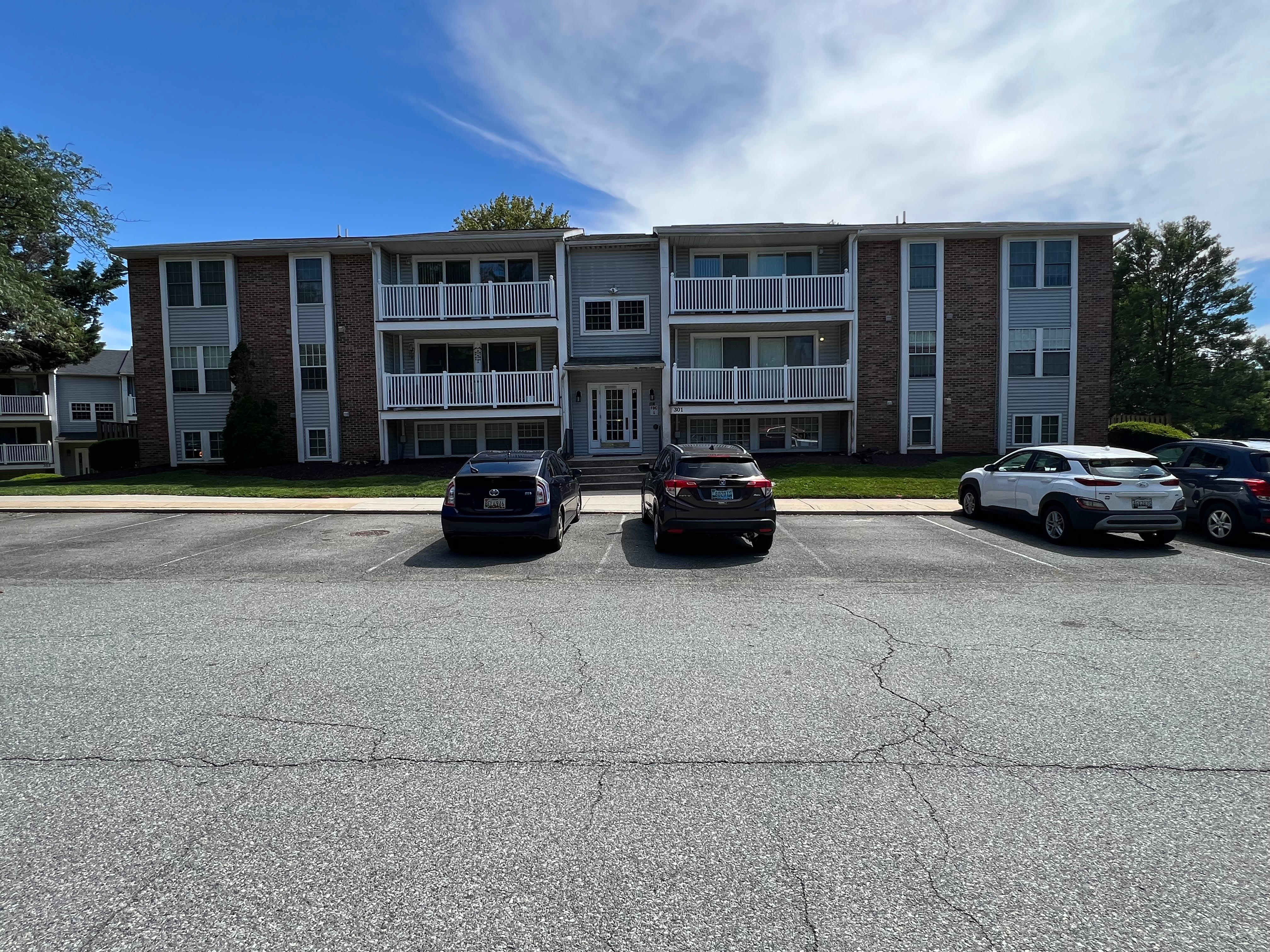 301 Palmspring Dr Unit 7