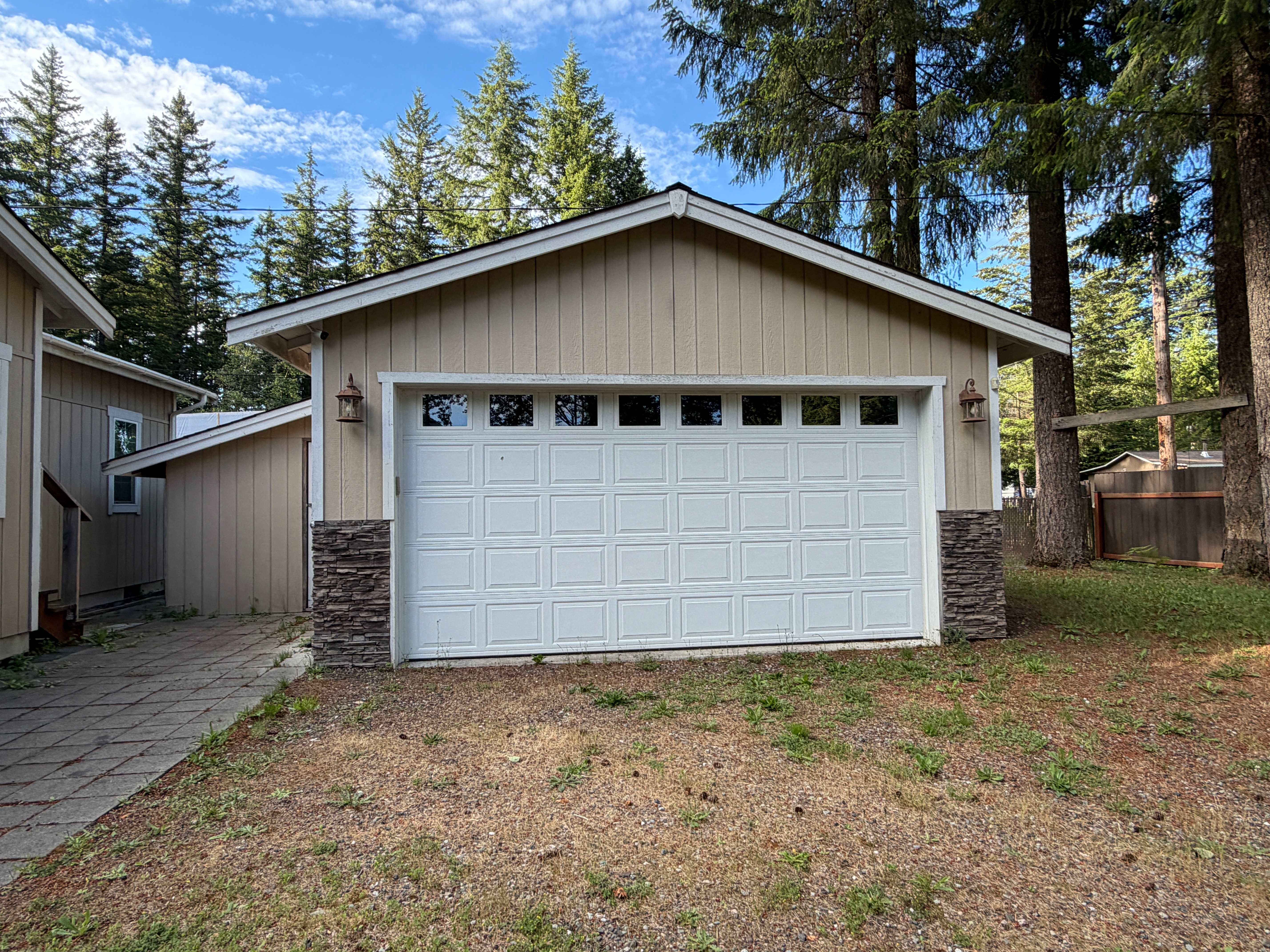 8595 Golden Valley Dr photo