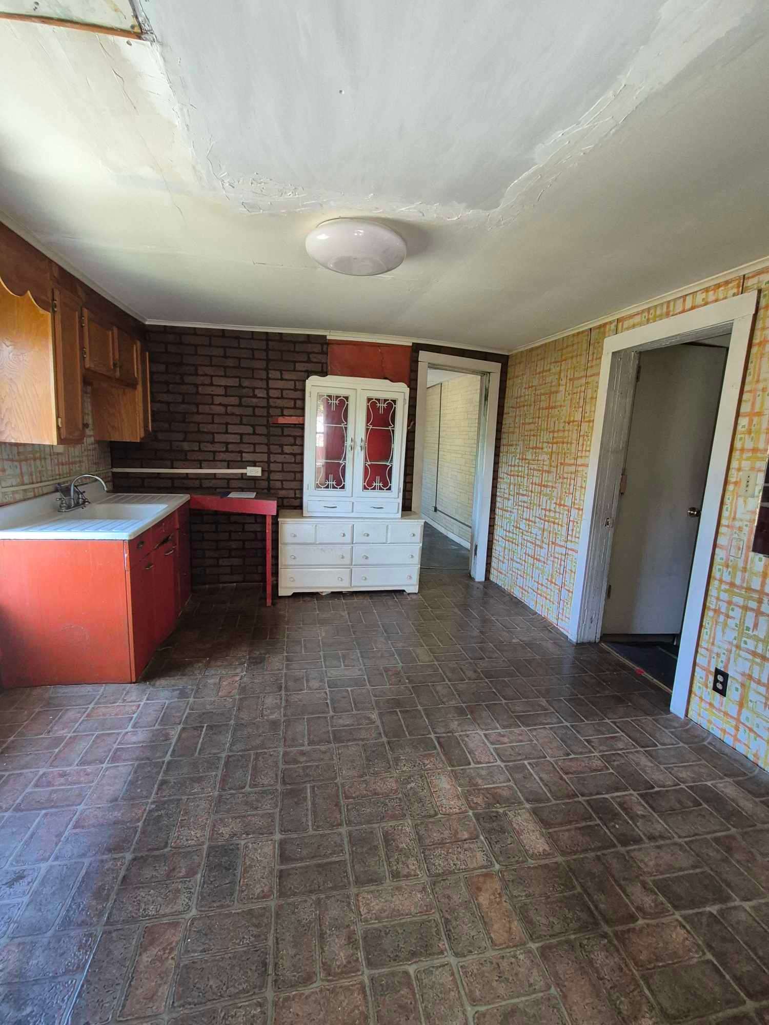 603 Griffin Blvd photo