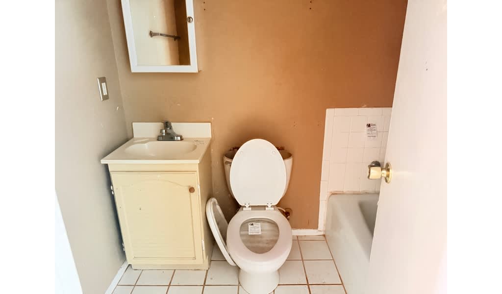5012 Locust Ave photo