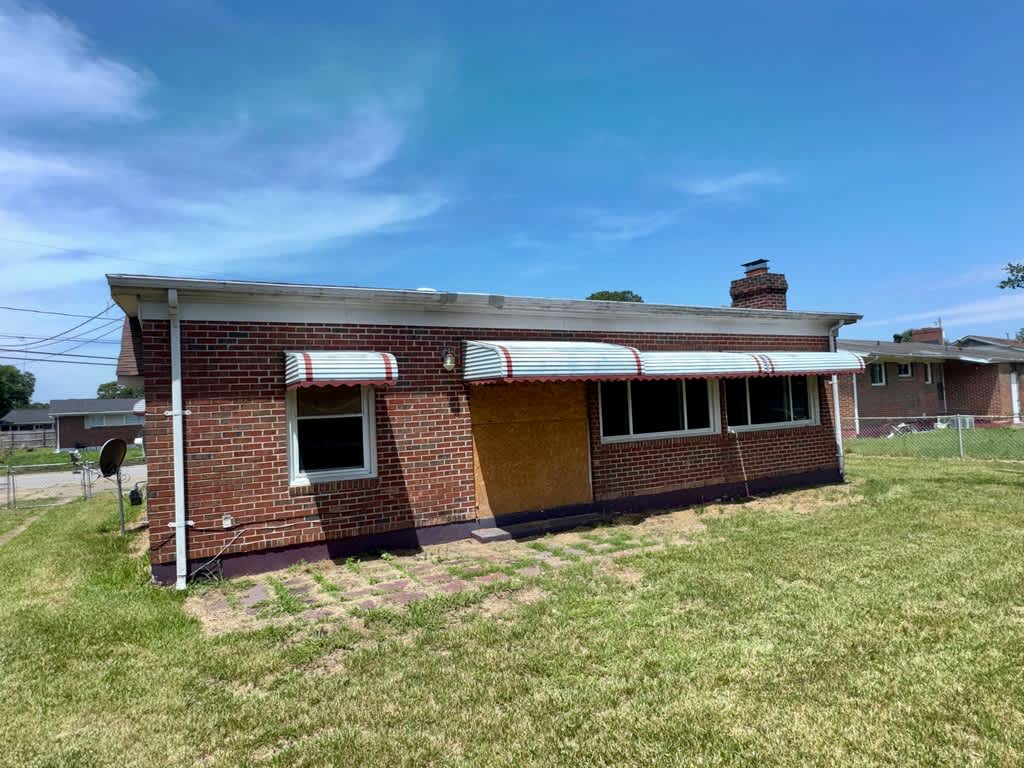 1511 Ekstine Dr photo