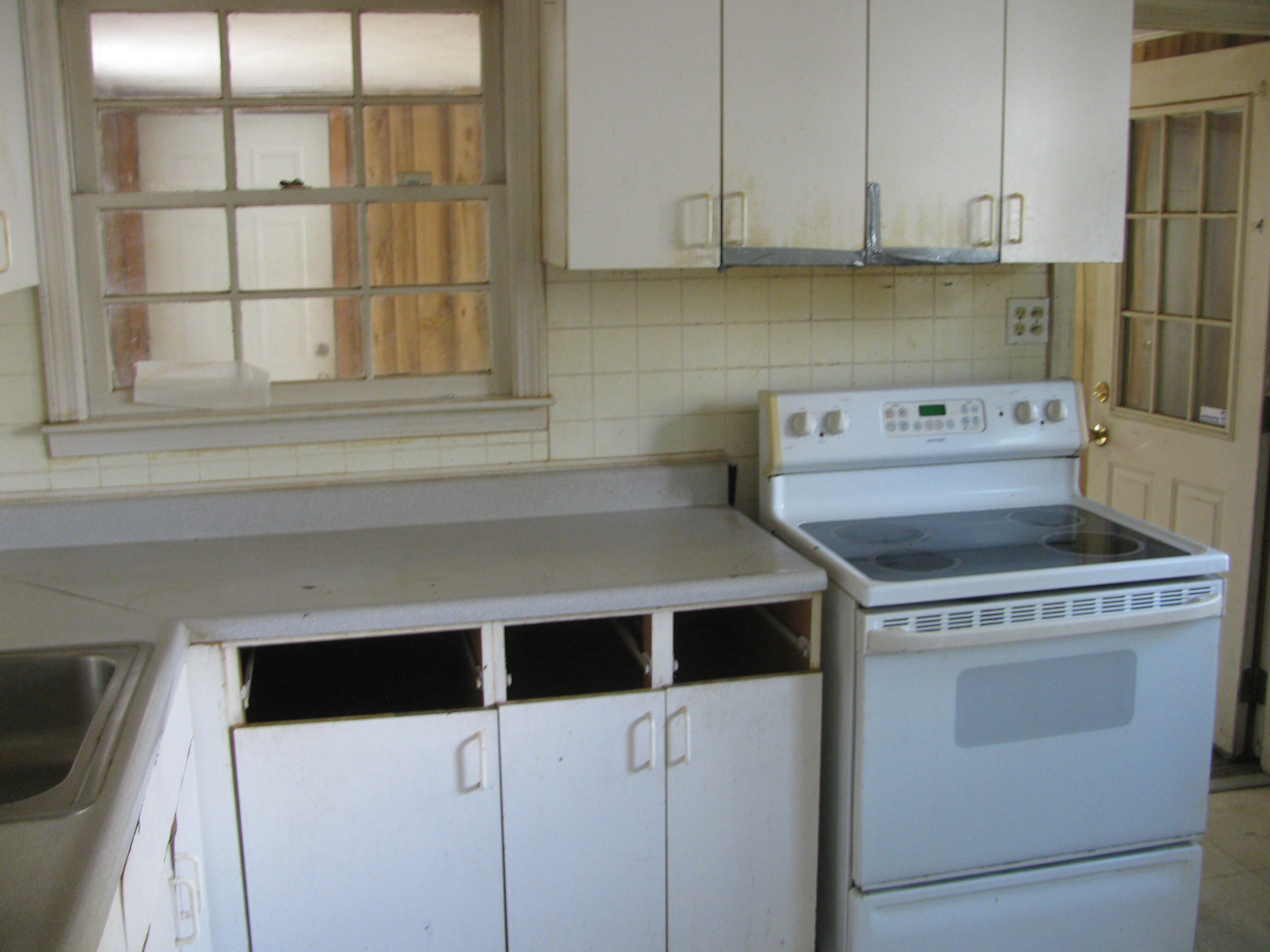 86 Pheland St photo