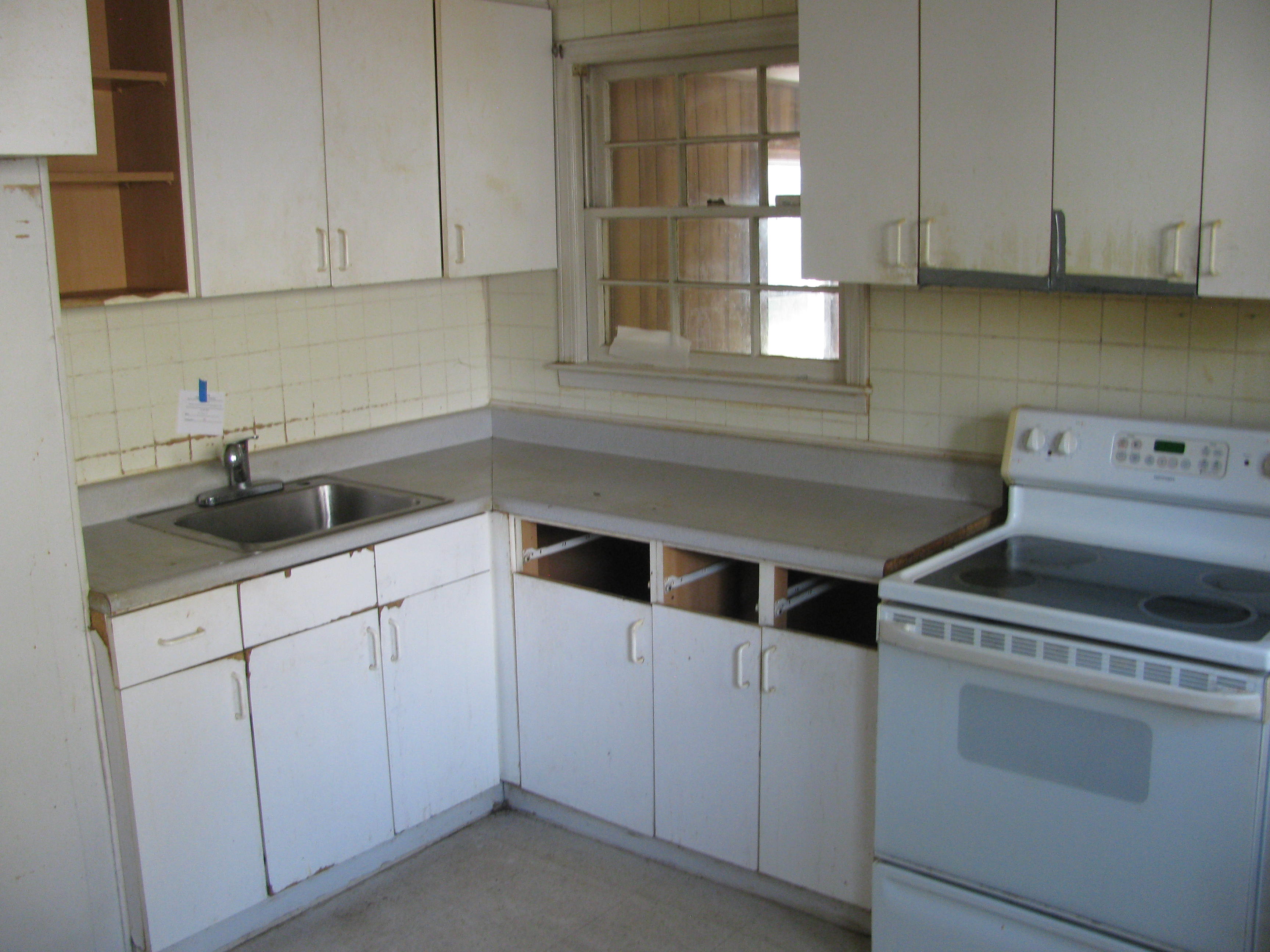 86 Pheland St photo