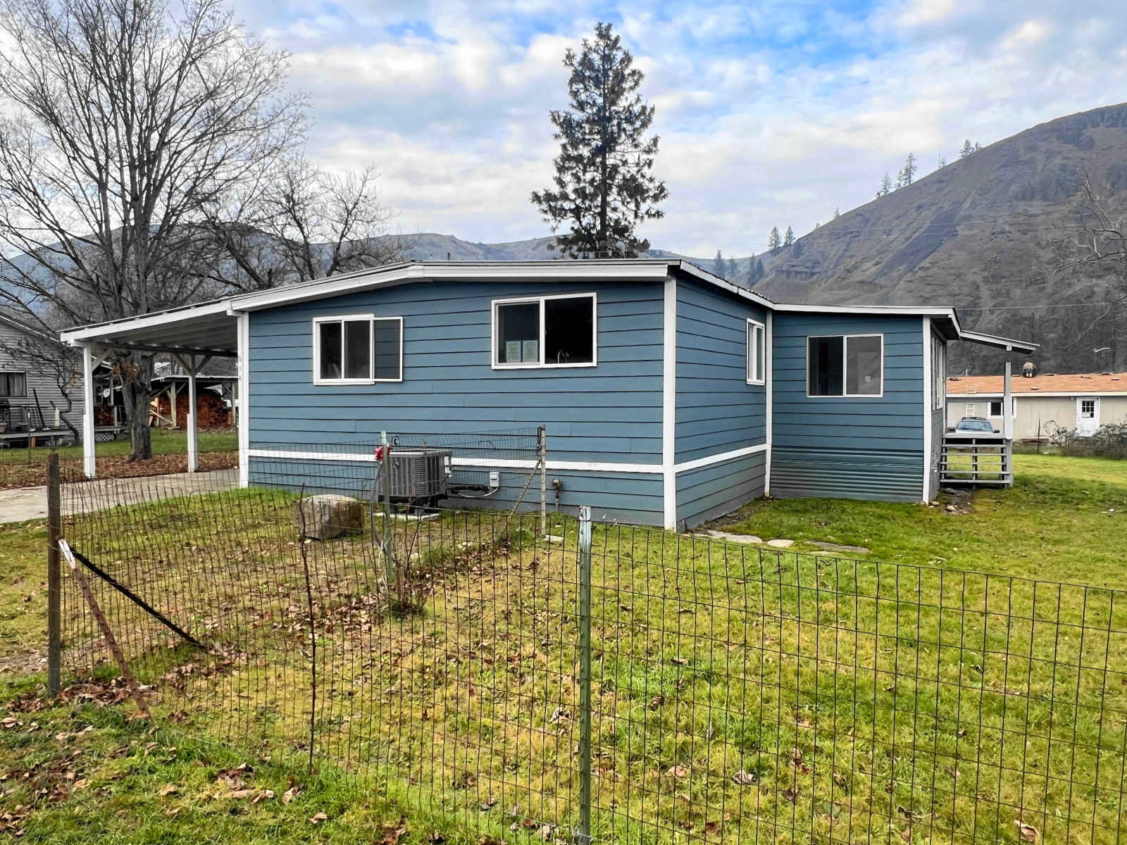 614 Pine Avenue photo