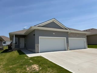 Single Family Home 2BR 2BA - 8213 S 178th St, Omaha, NE