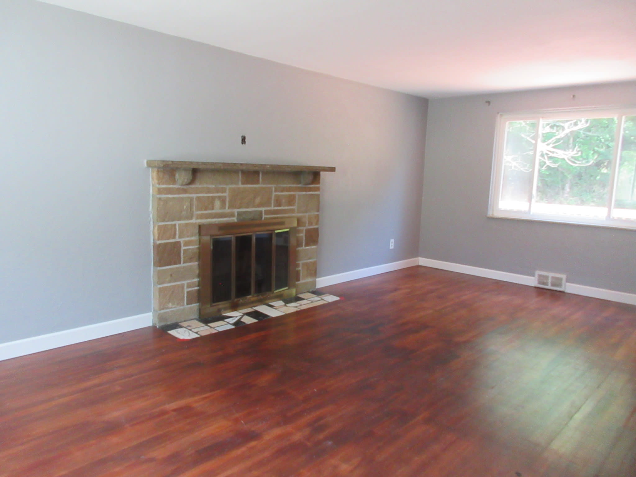 110 Logan Rd photo