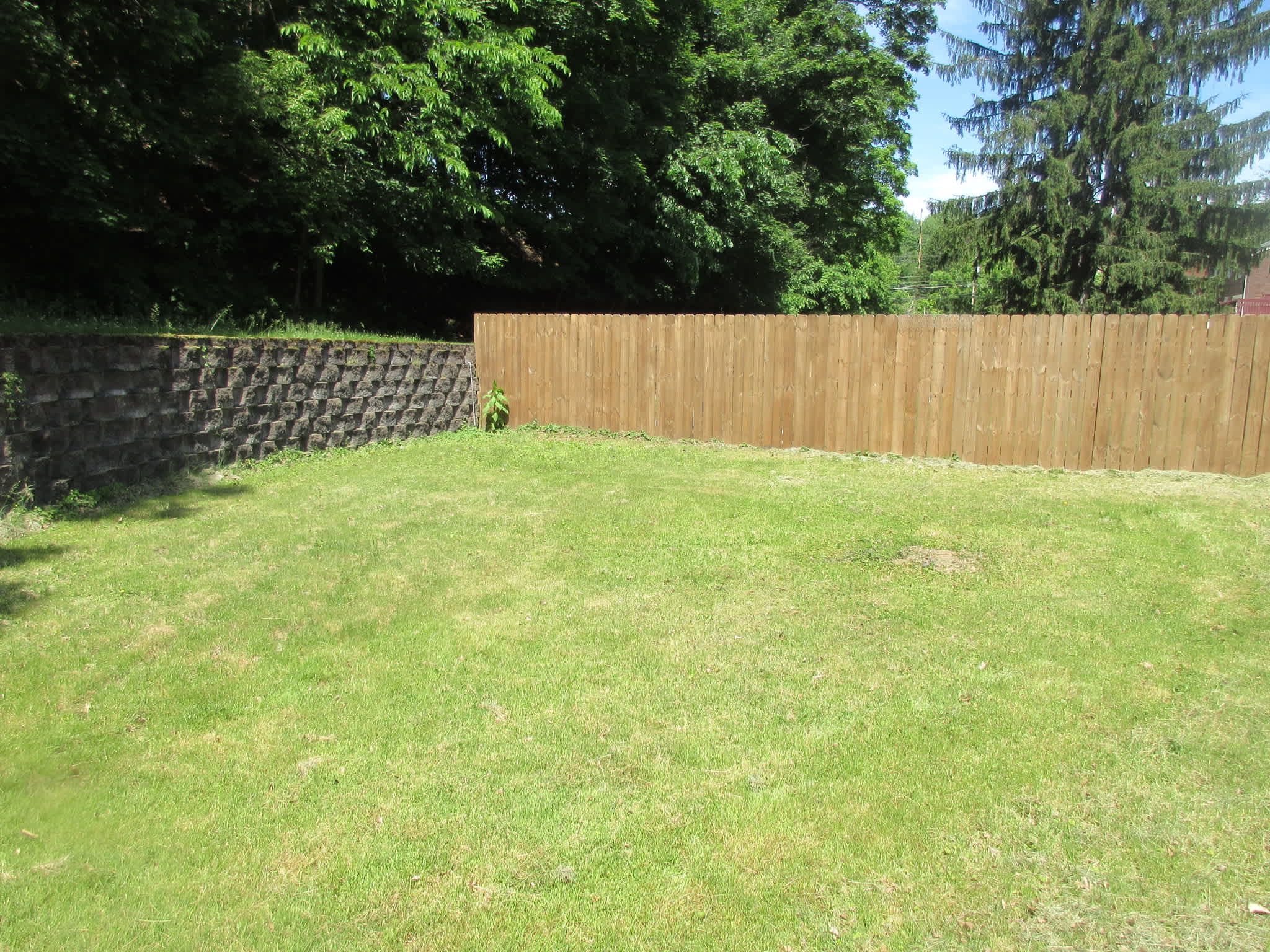110 Logan Rd photo