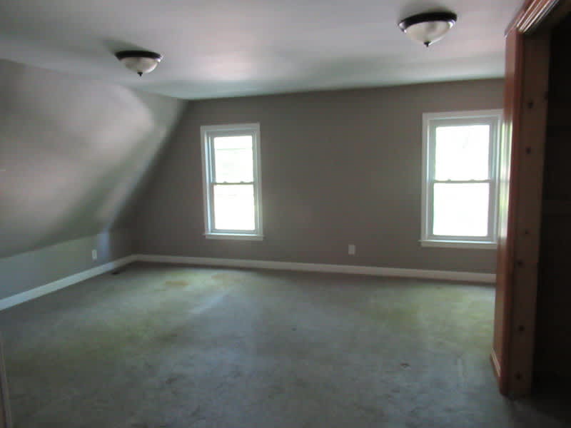 147 Crocker Blvd photo