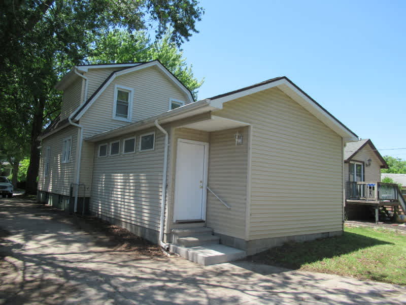 147 Crocker Blvd photo