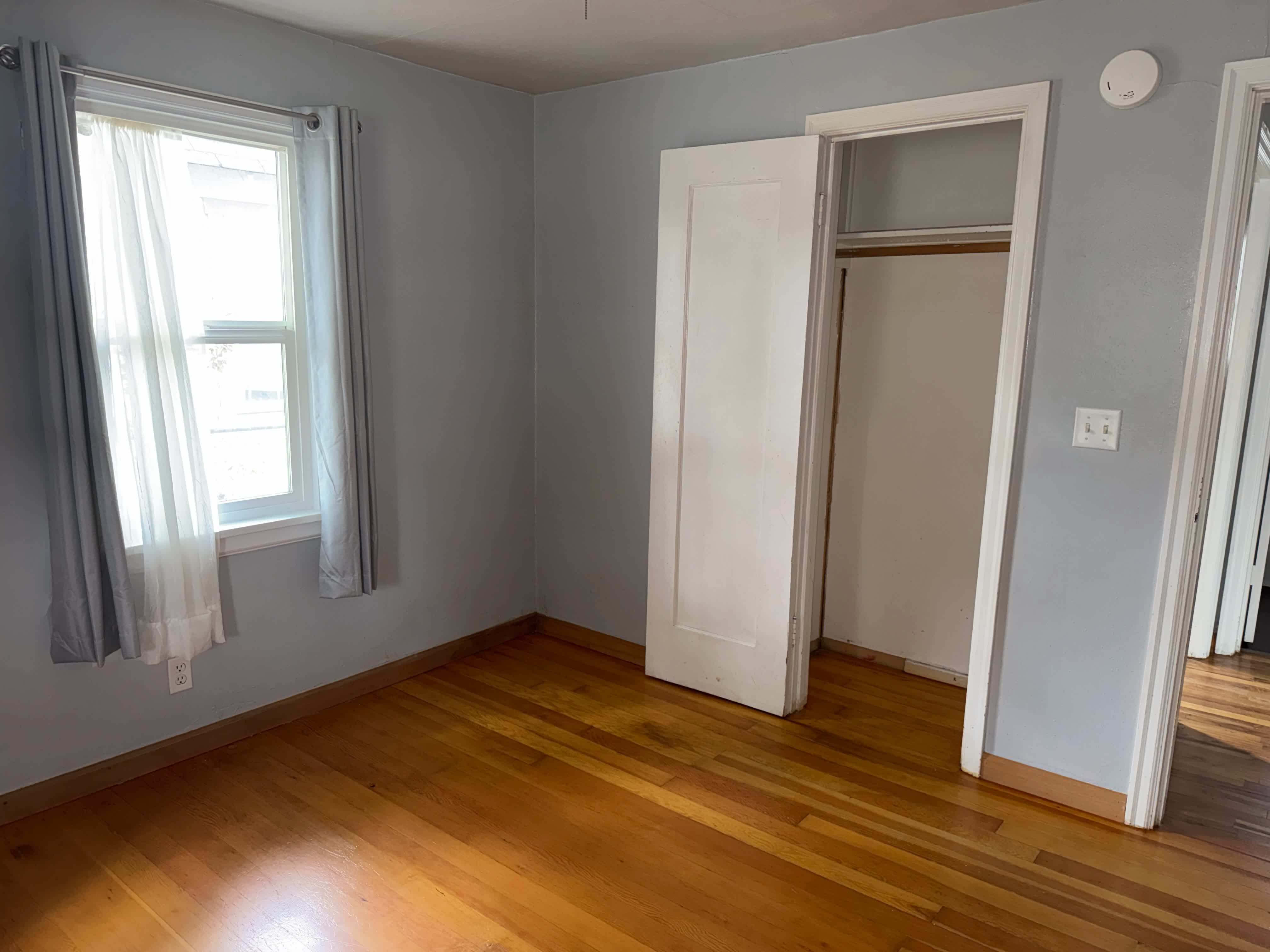 465 Ford St SE photo