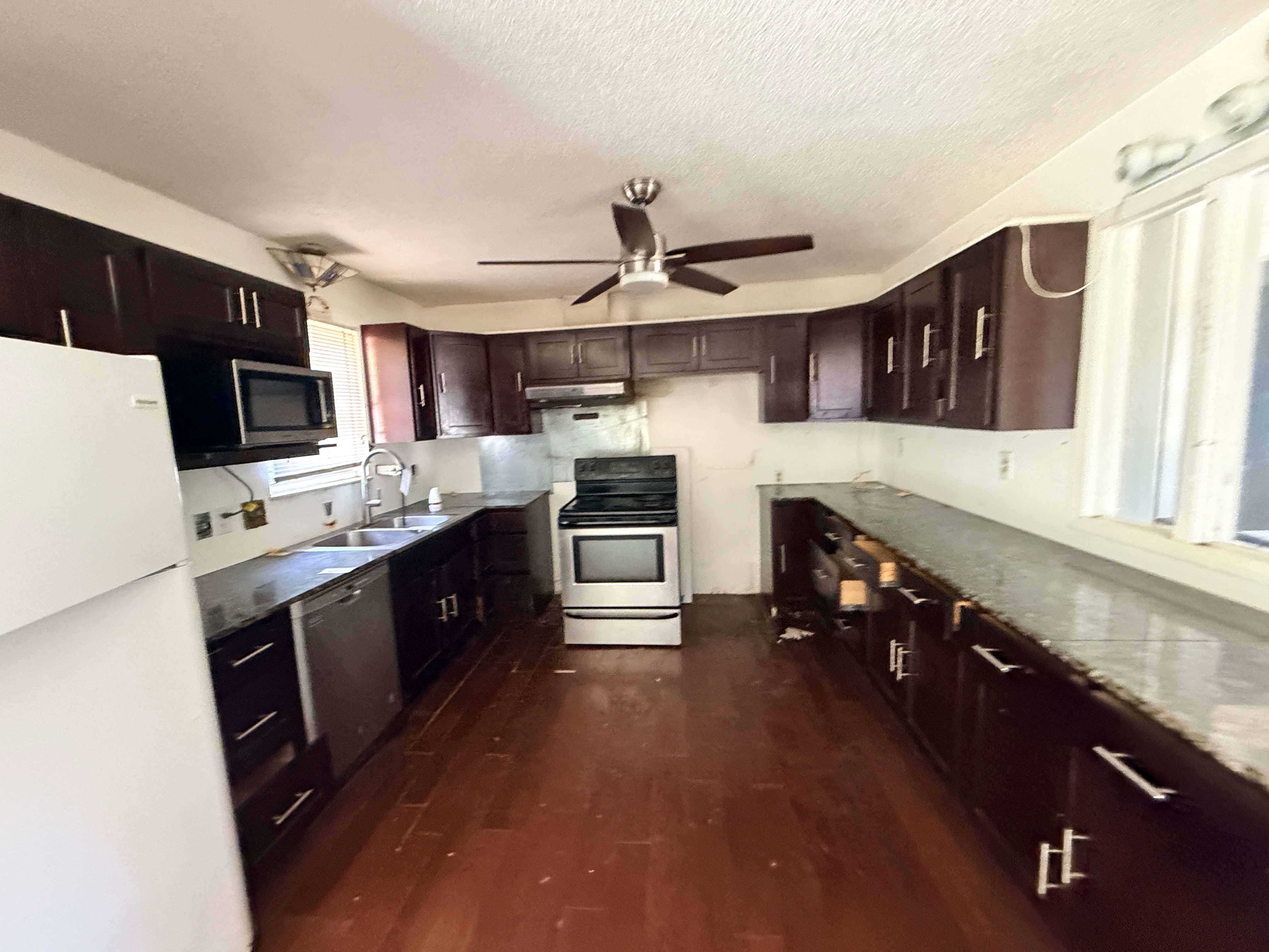 912 Glenn Ave photo