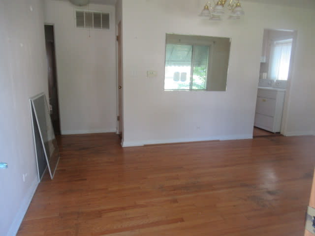209 N William St photo