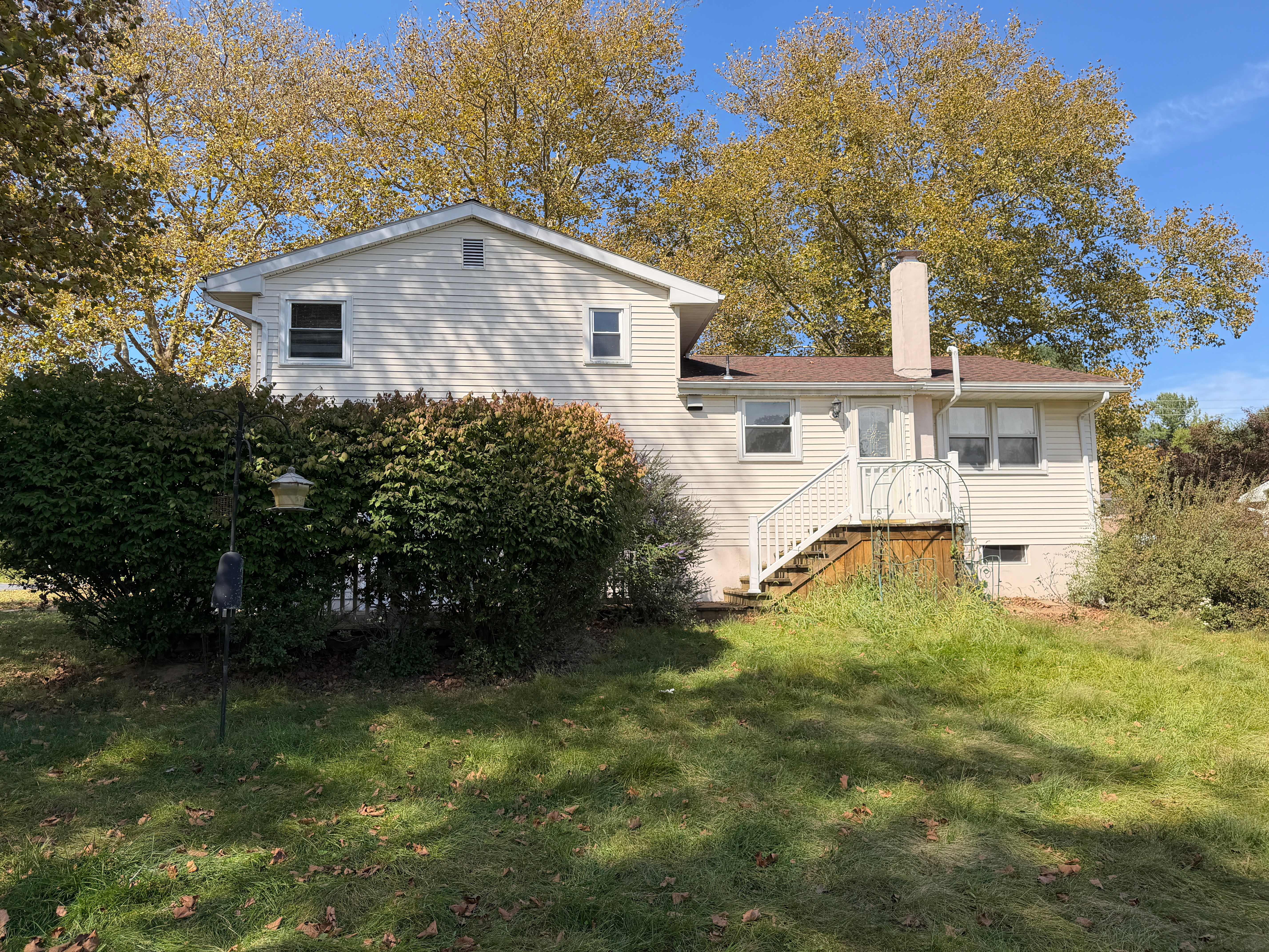 138 Jonathan Dr photo