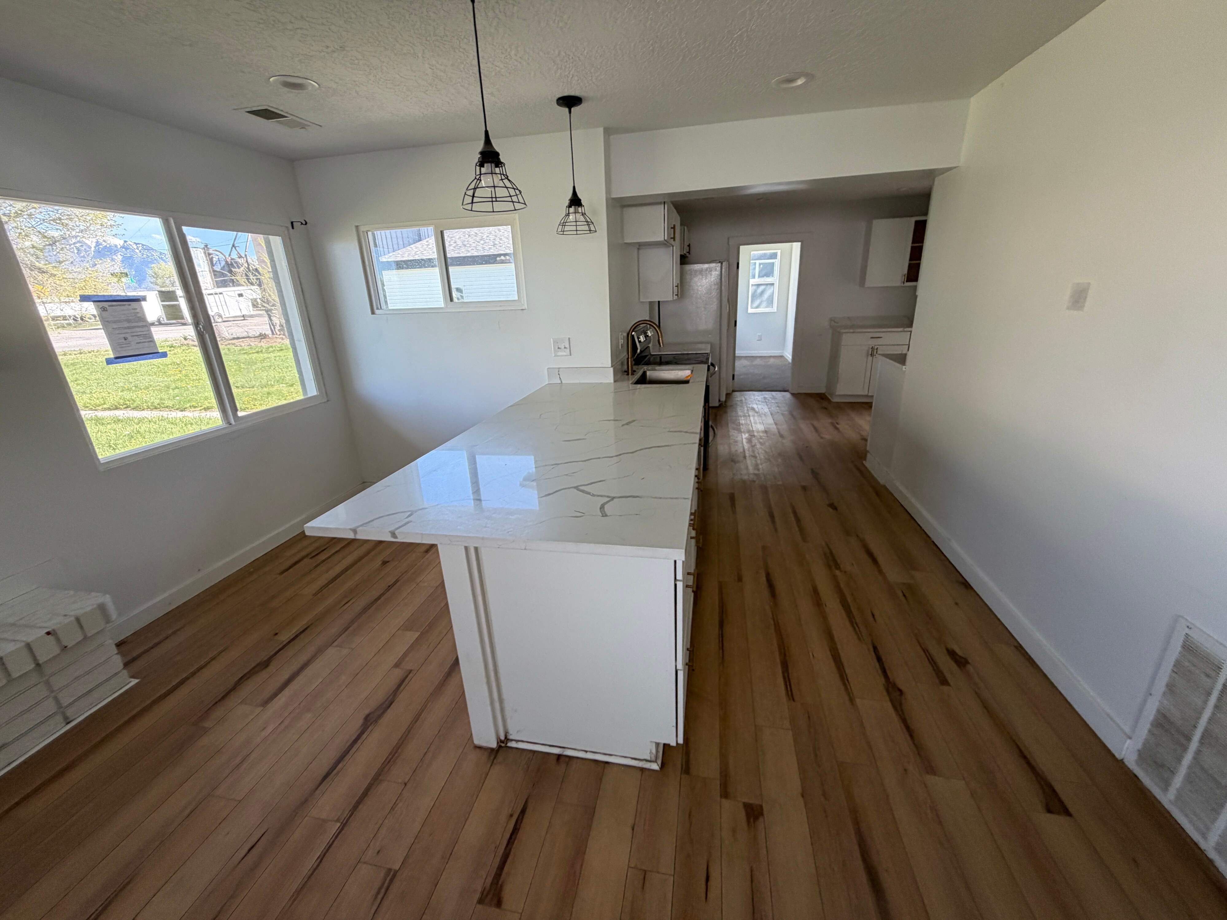 219 N 300 W photo