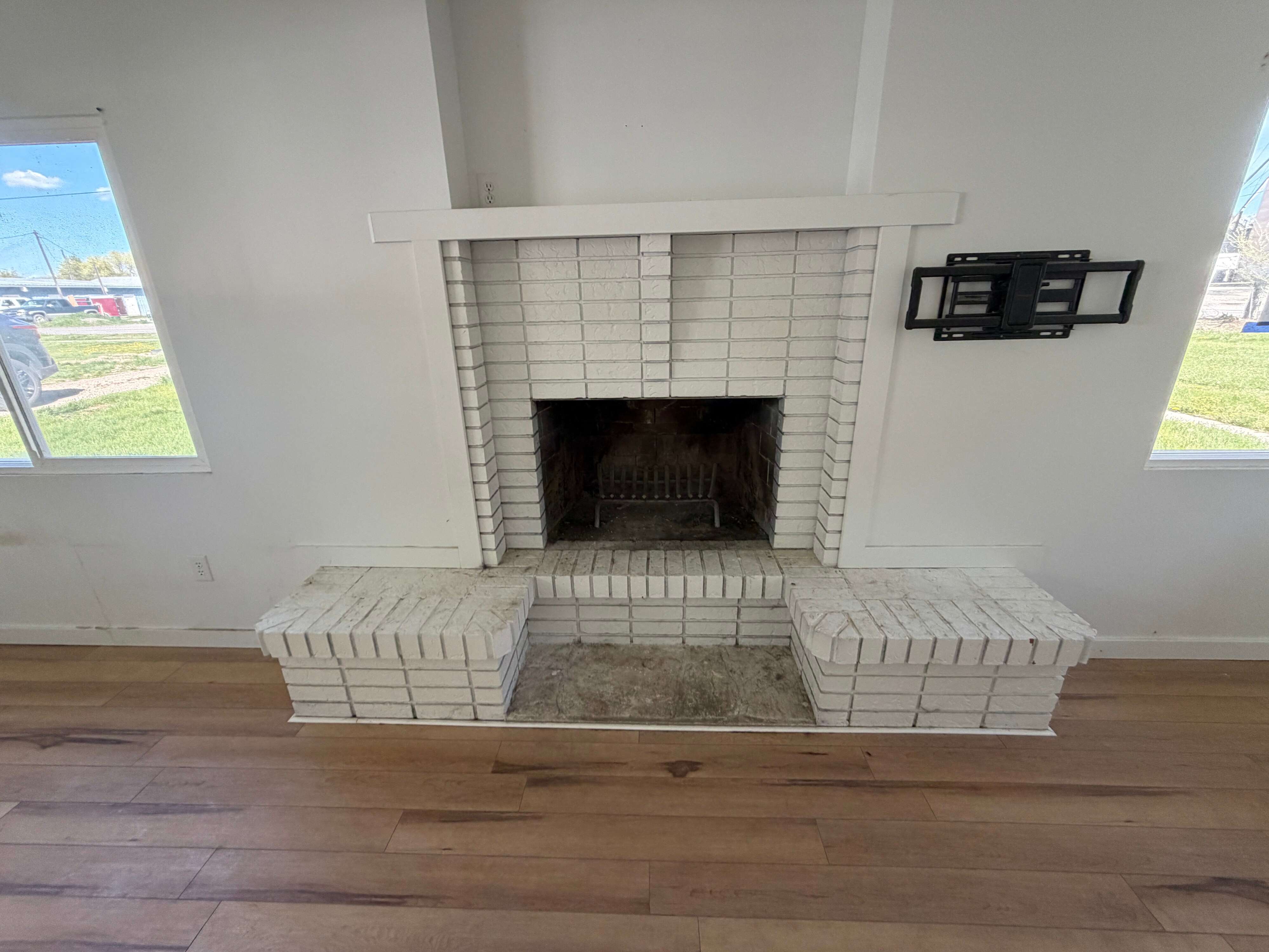 219 N 300 W photo