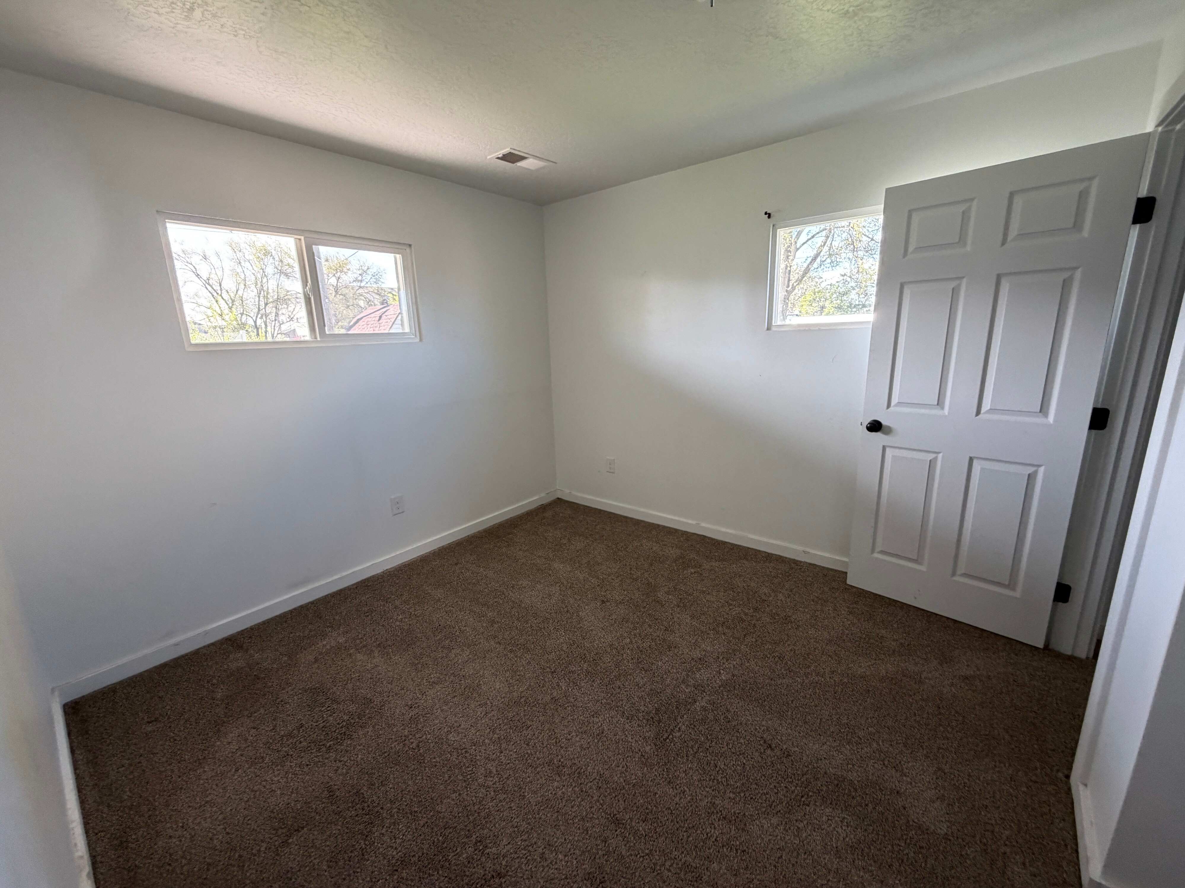 219 N 300 W photo