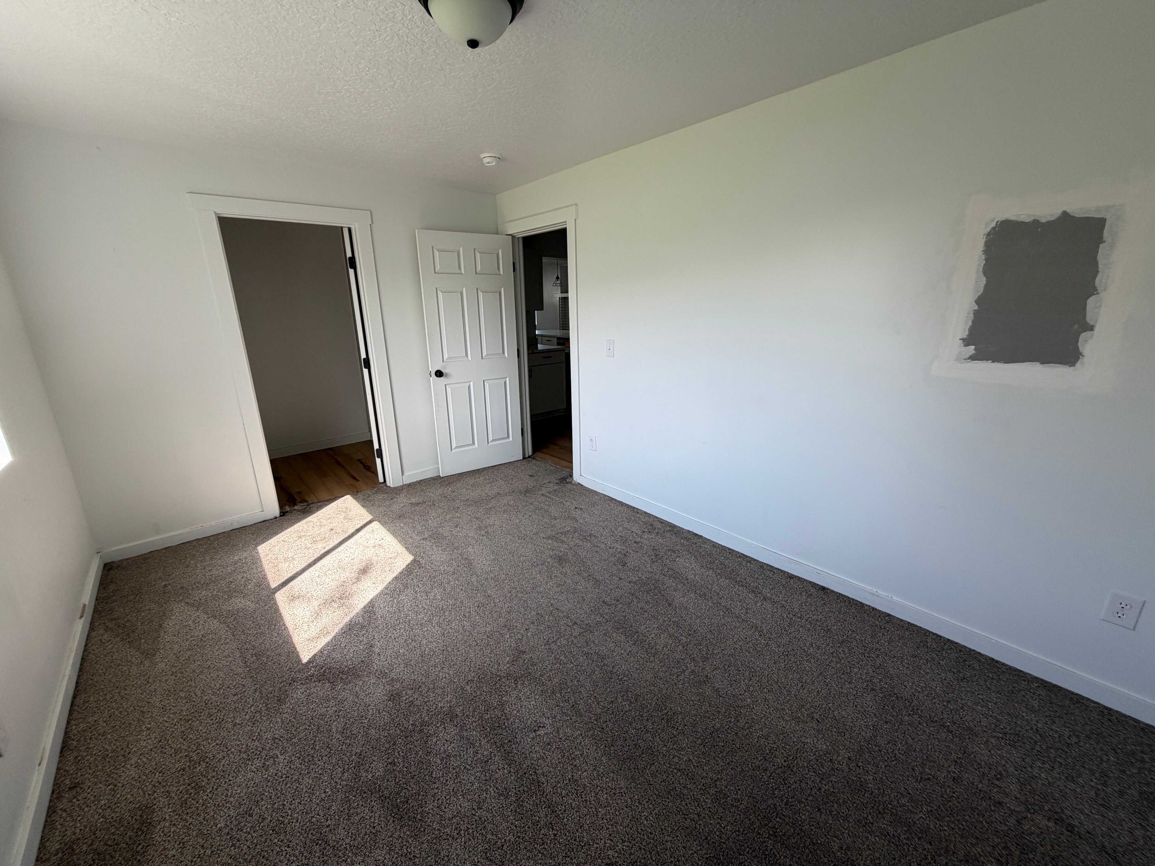 219 N 300 W photo