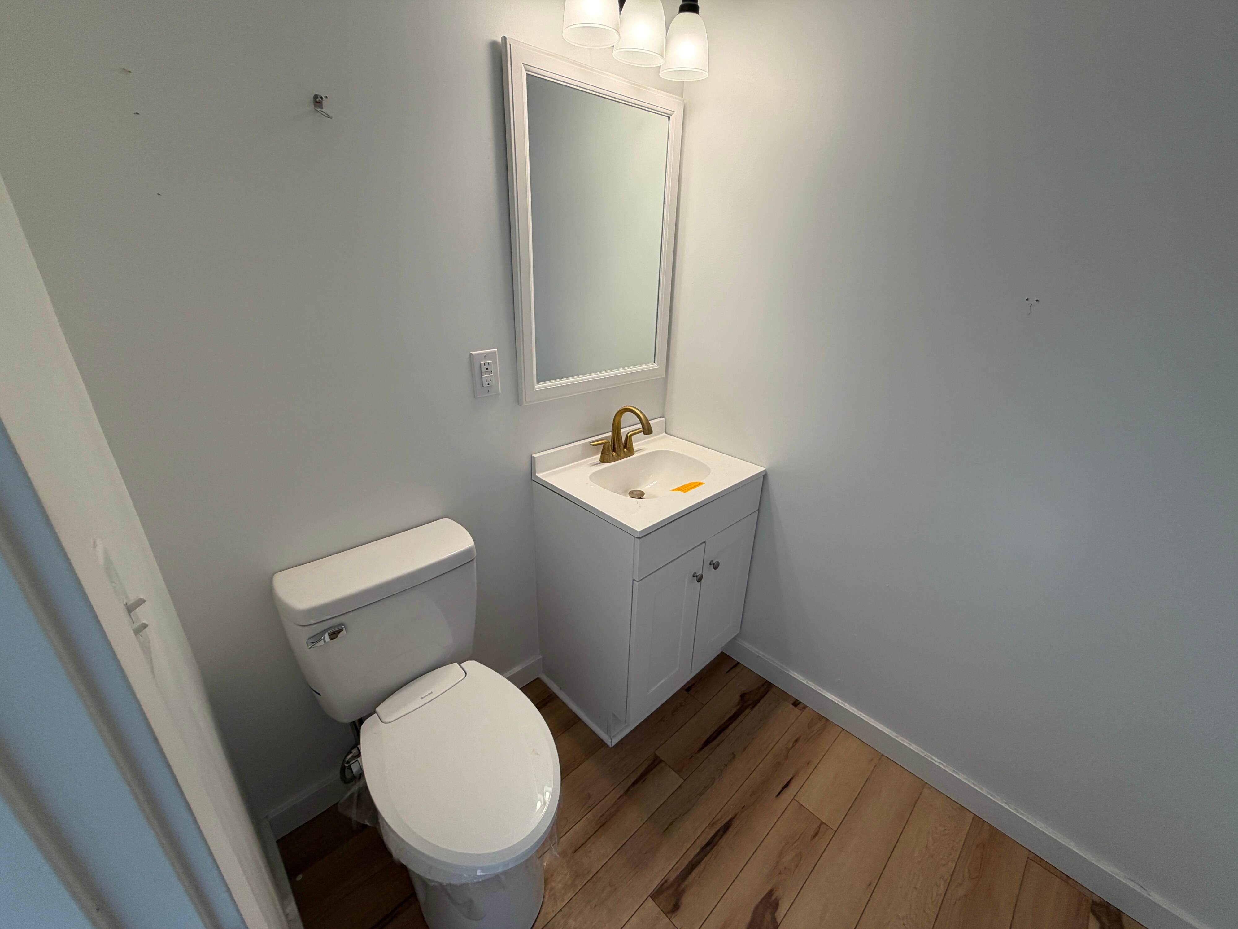 219 N 300 W photo