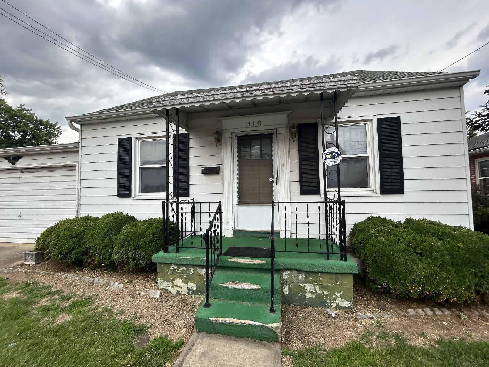 Single Family Home 2BR 1BA - 318 S Cannon Ave, Hagerstown, MD