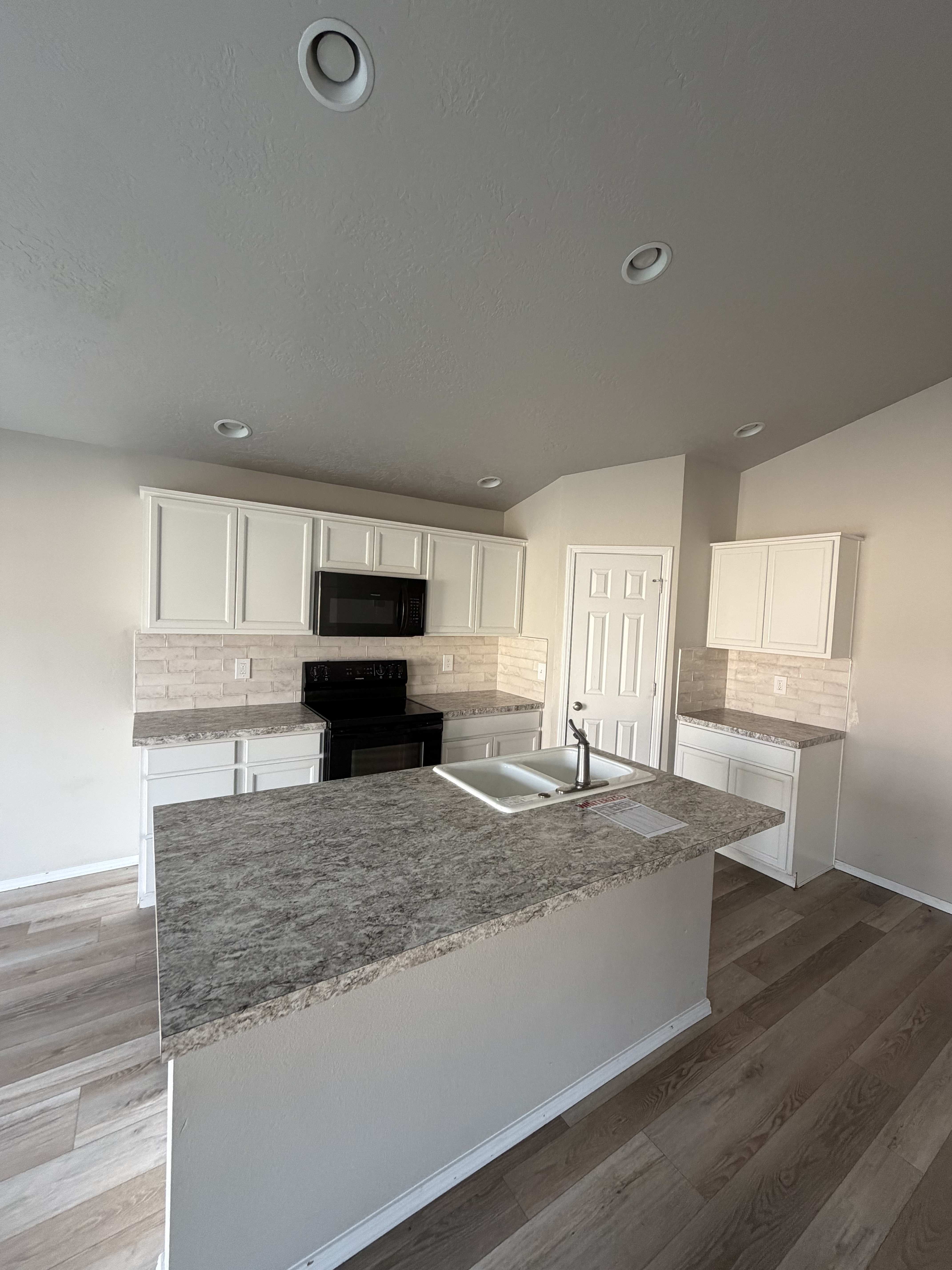 15363 Stovall Ave photo