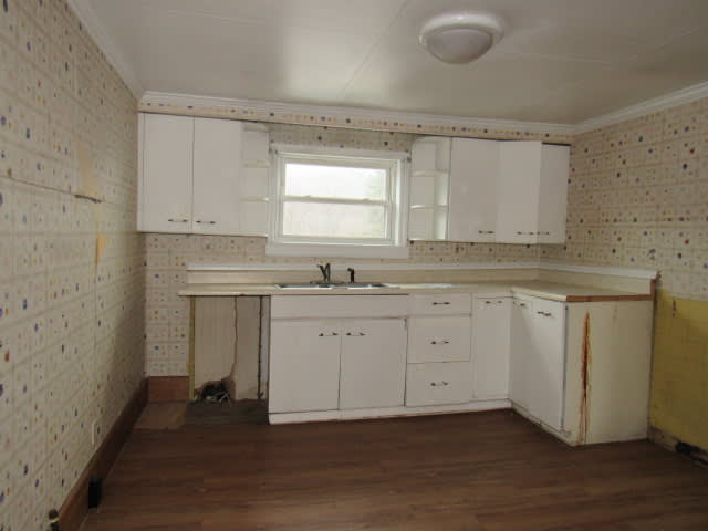 563 Agnew Road photo