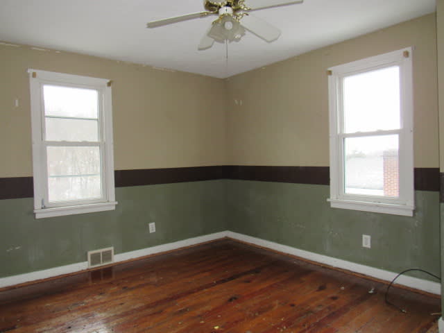 563 Agnew Road photo