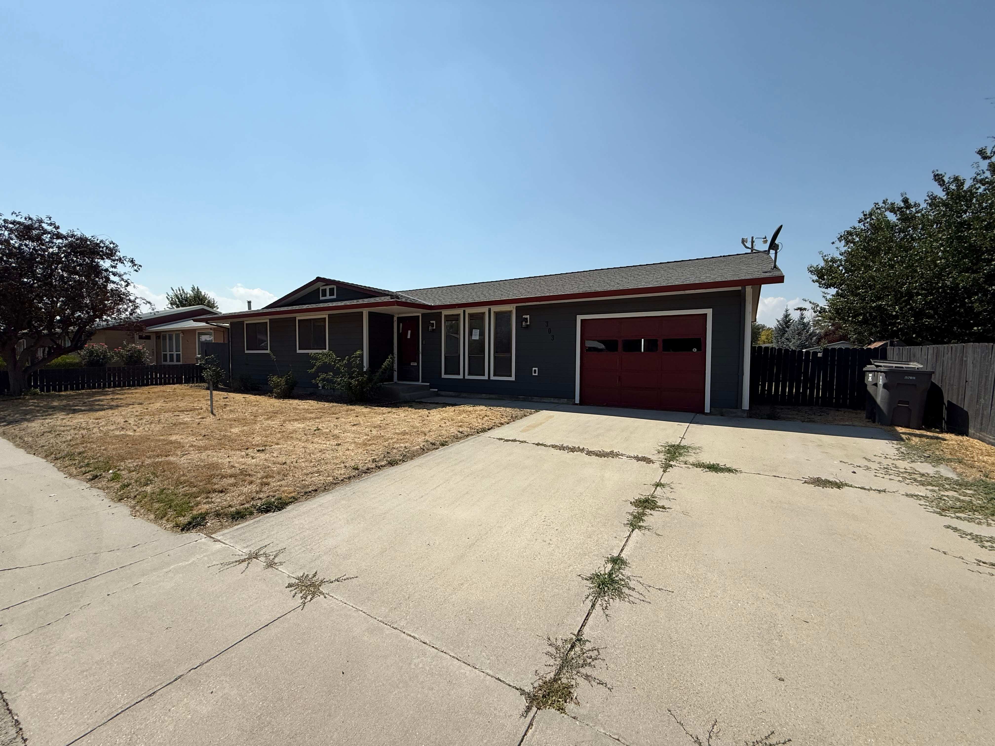 303 S 5th St W photo