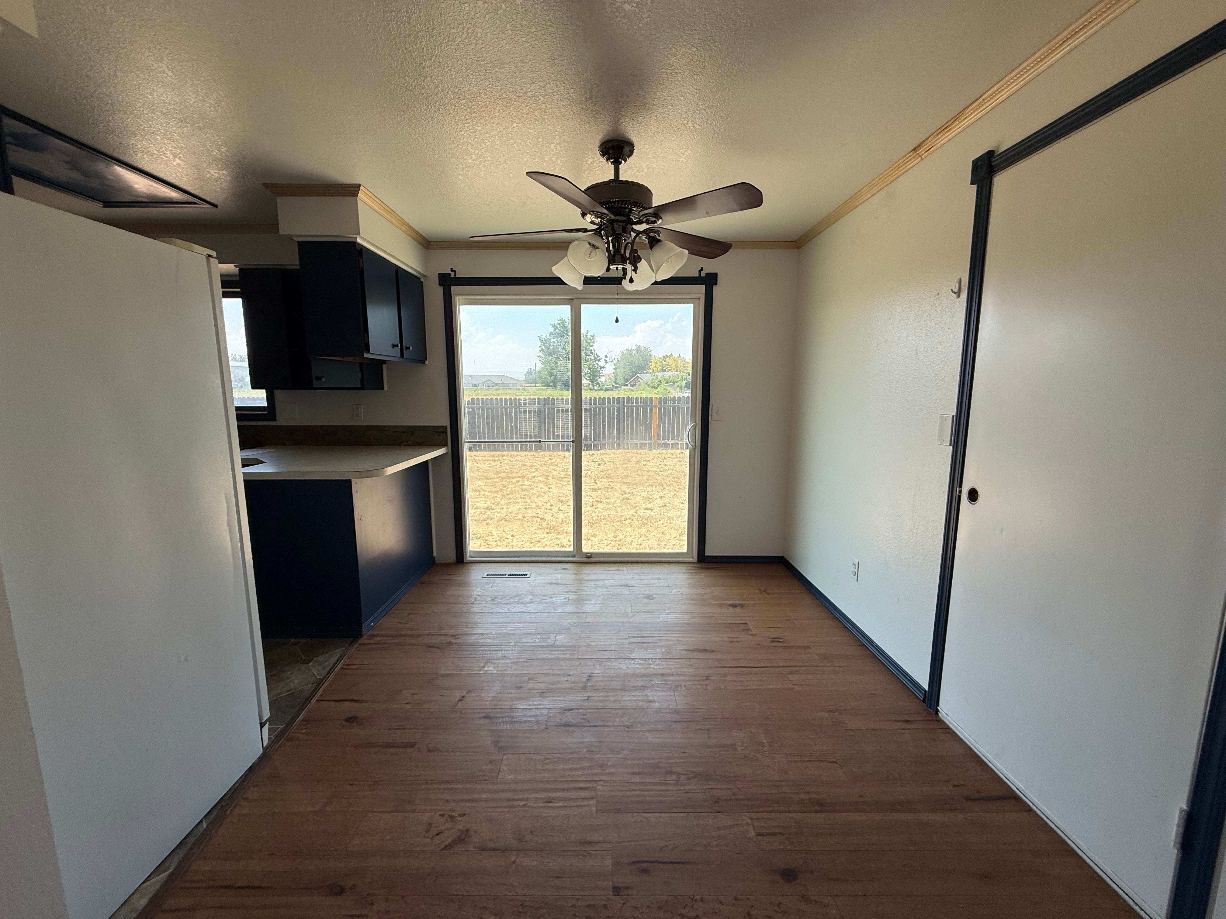 303 S 5th St W photo