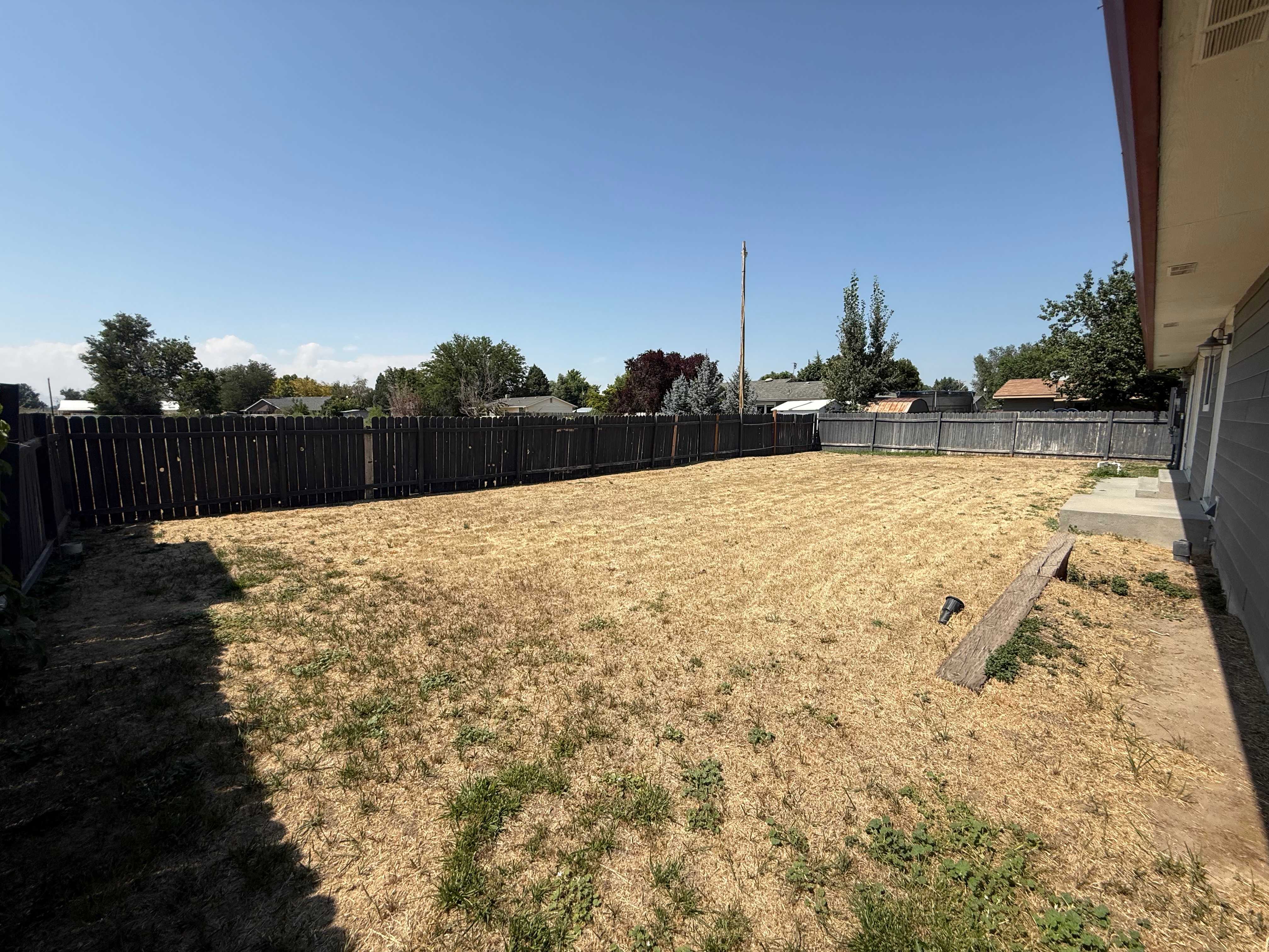 303 S 5th St W photo