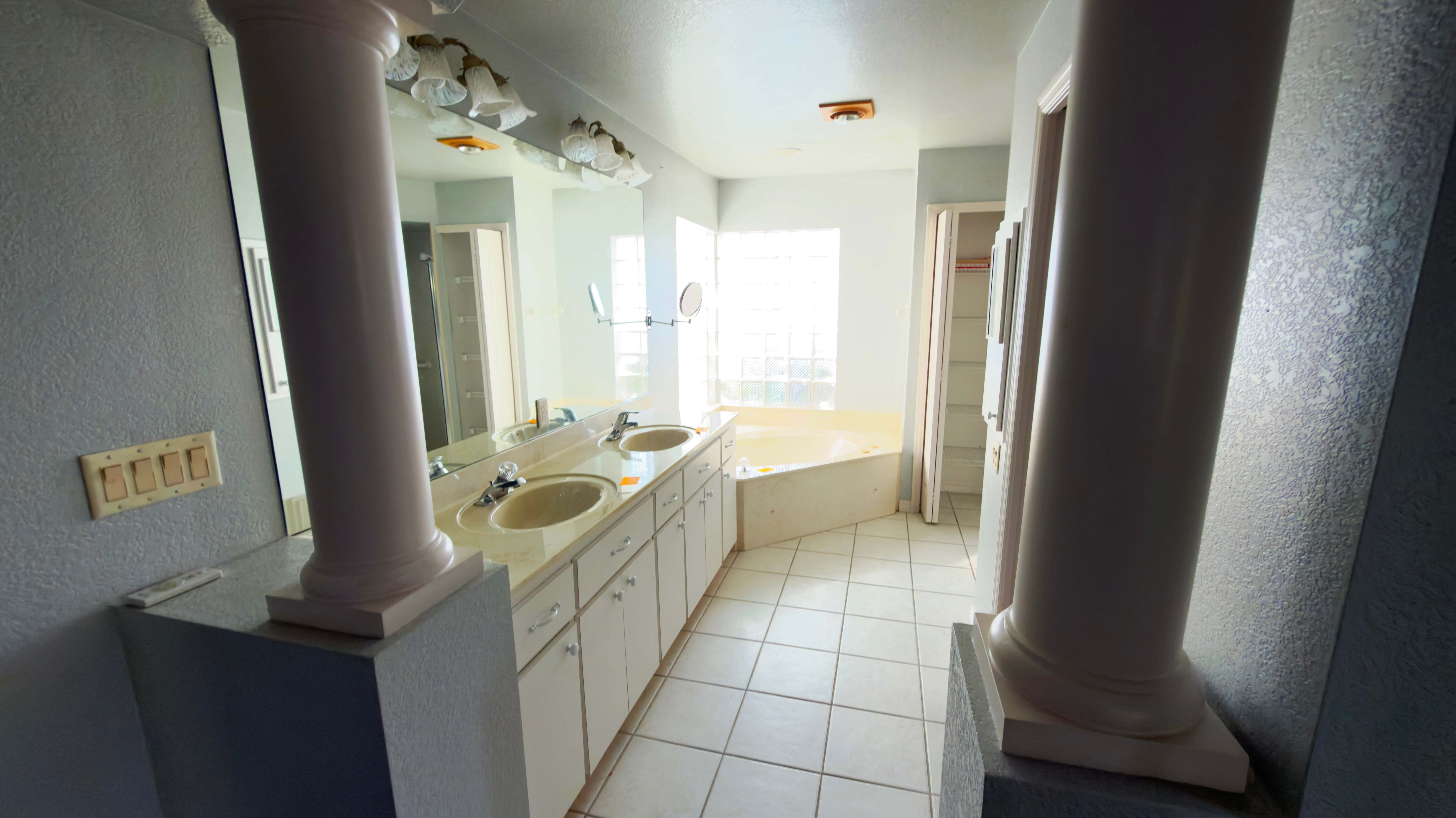 2141 Peterborough Rd photo