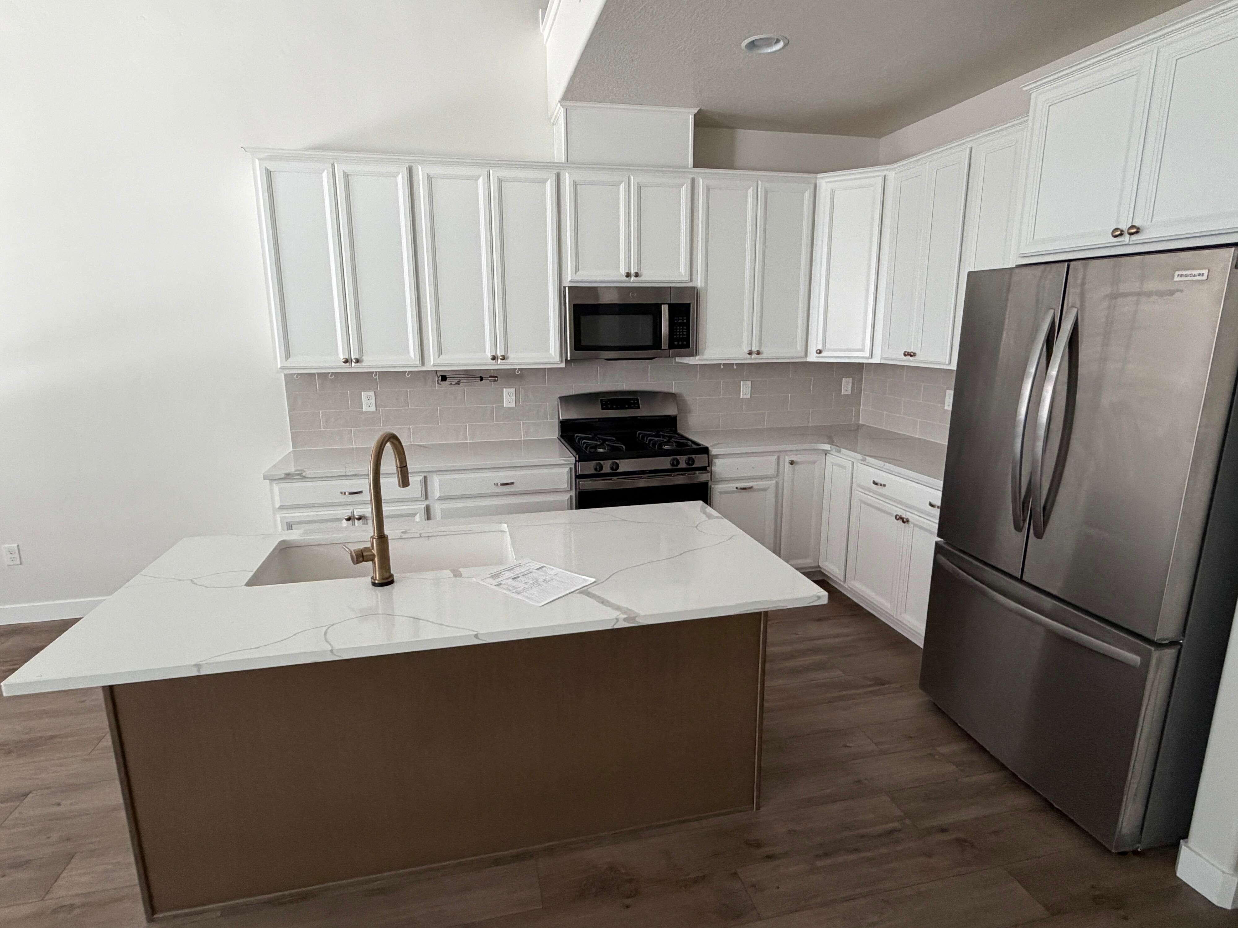 3337 W 3745 S photo