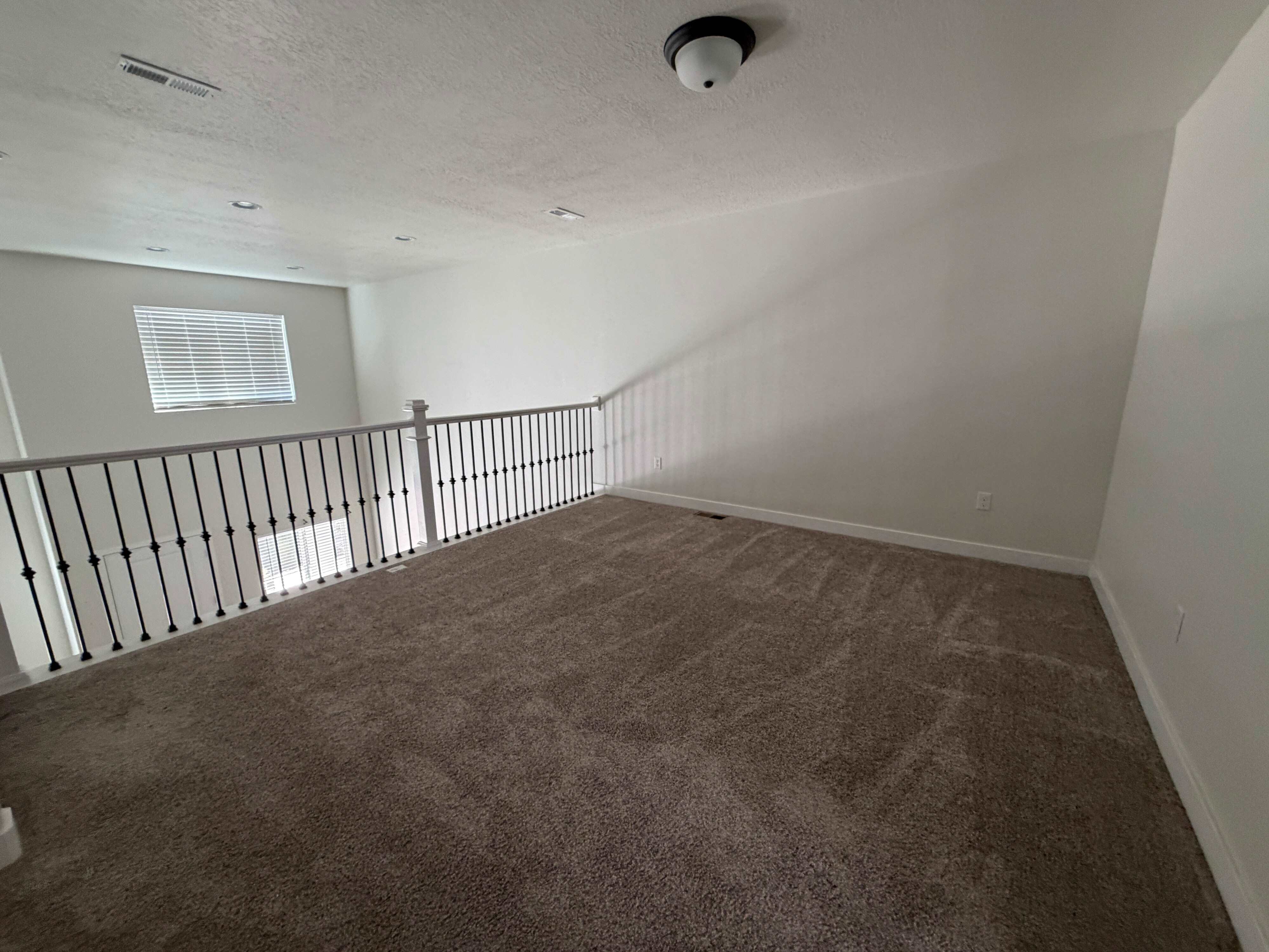 3337 W 3745 S photo