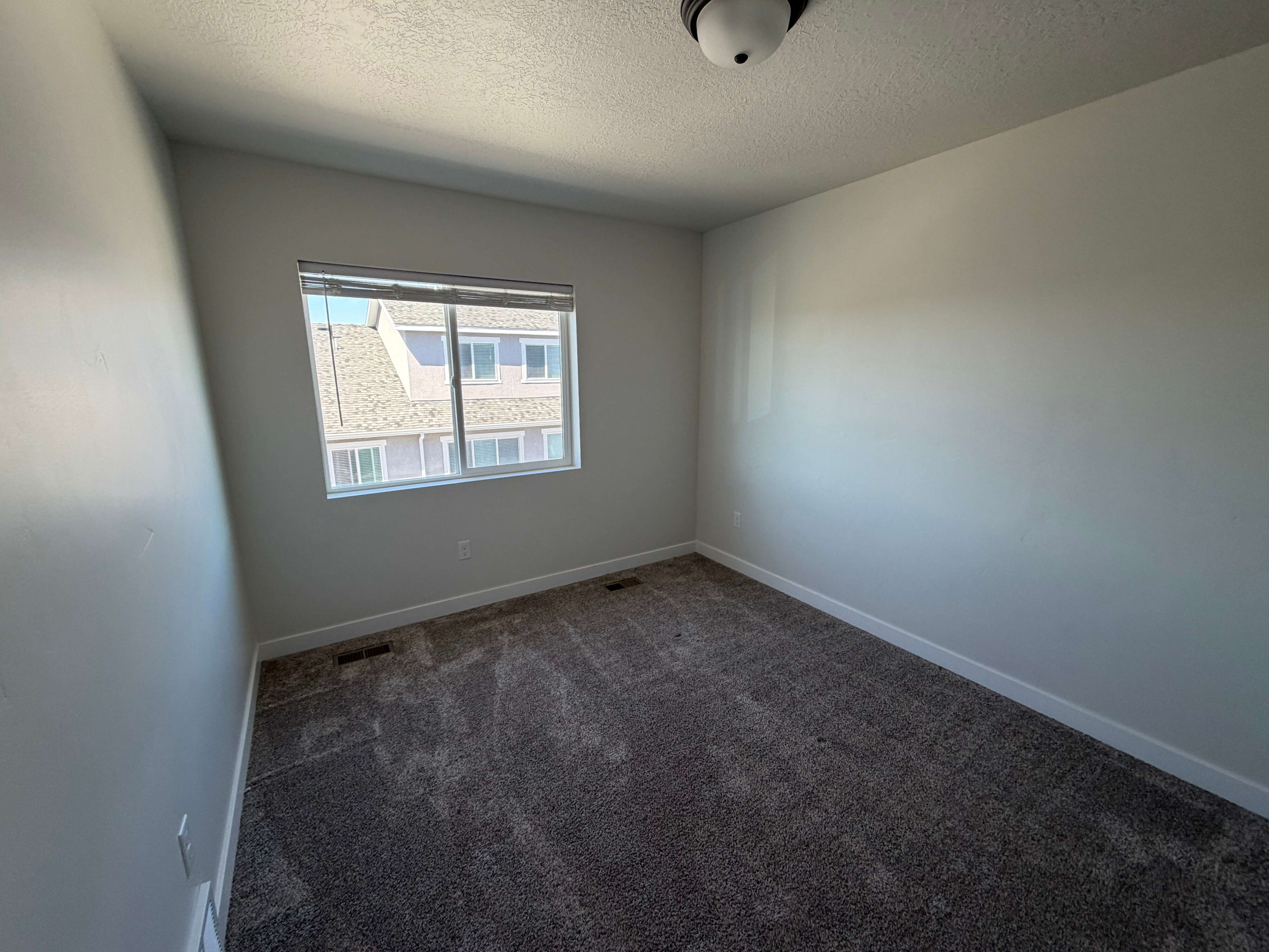 3337 W 3745 S photo