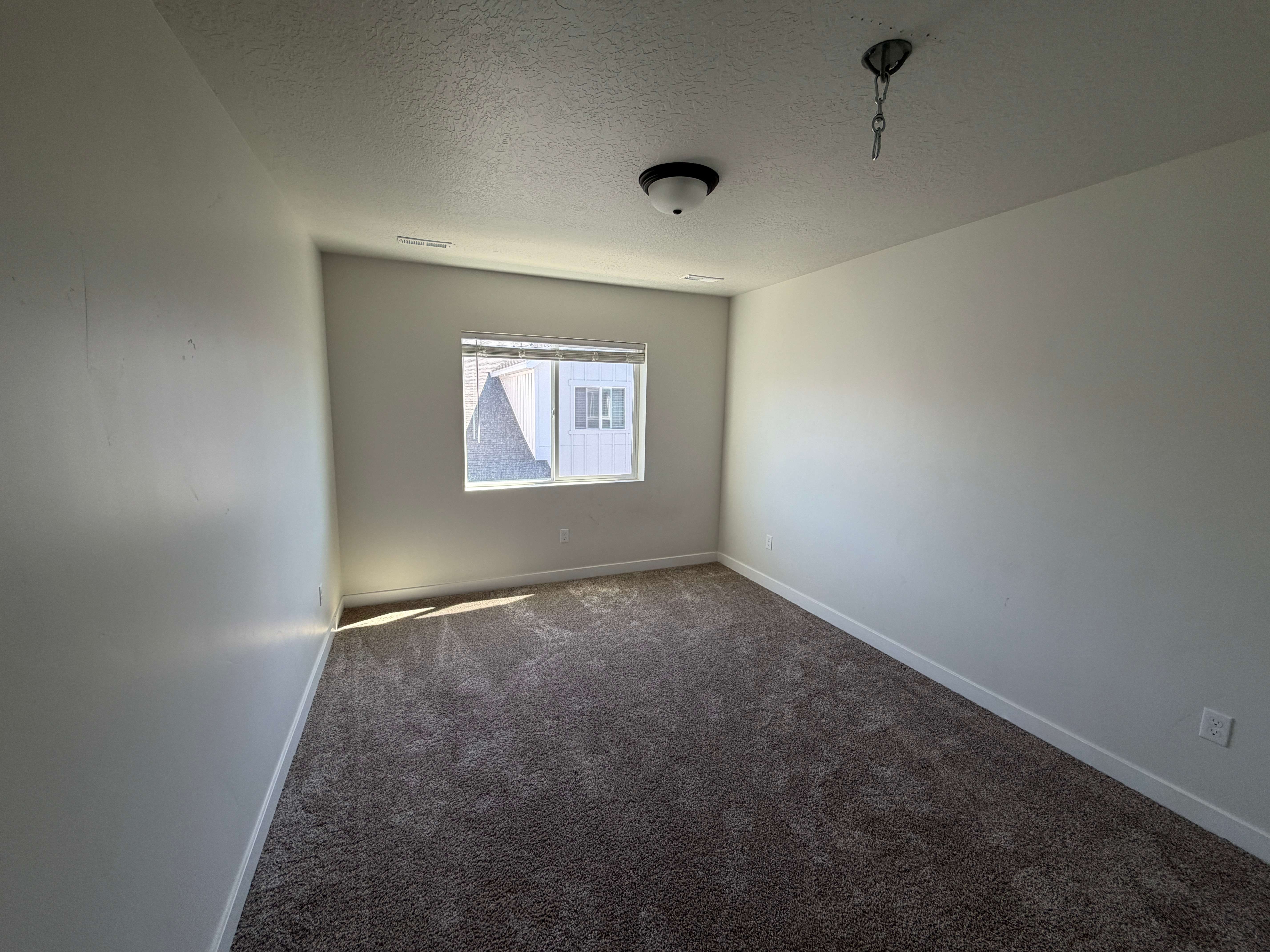 3337 W 3745 S photo