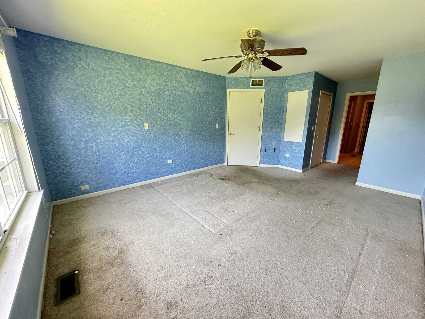 444 Badger Lane photo