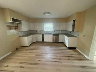 521 W Broadway Ave photo