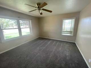 521 W Broadway Ave photo